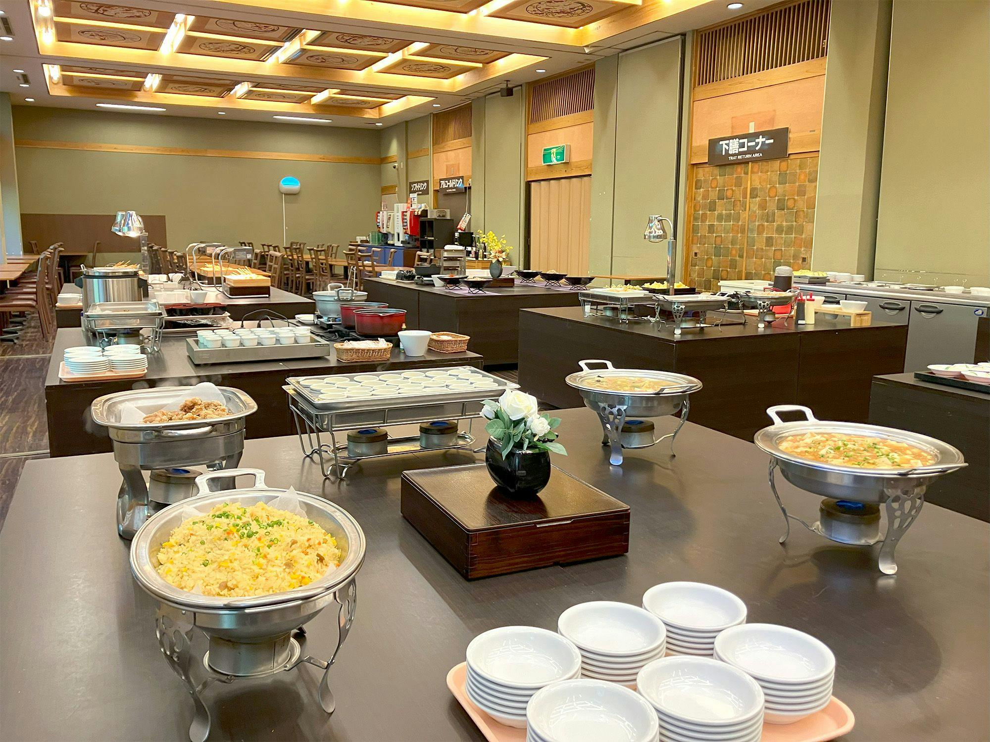Buffet makan malam