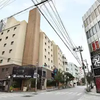 ภายนอกโรงแรม / เวลาเช็คเอาท์คือ 11 โมงเช้า