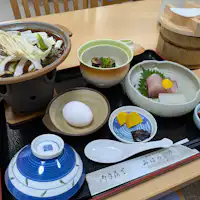 家庭溫馨且親切的晚餐(圖片)