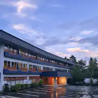 Eksterior Fasilitas (Senja)