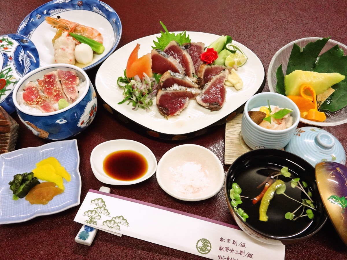 Paket hidangan ikan bonito panggang