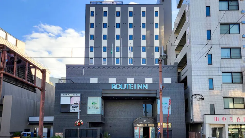 Hotel Route-Inn Toyama Ekimae