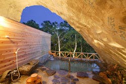 บ่อน้ำพุร้อนกลางแจ้ง