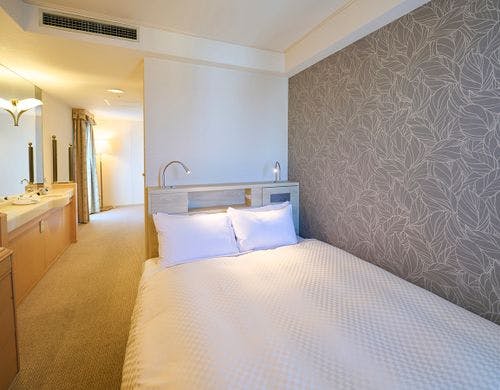 ダブル／22平米