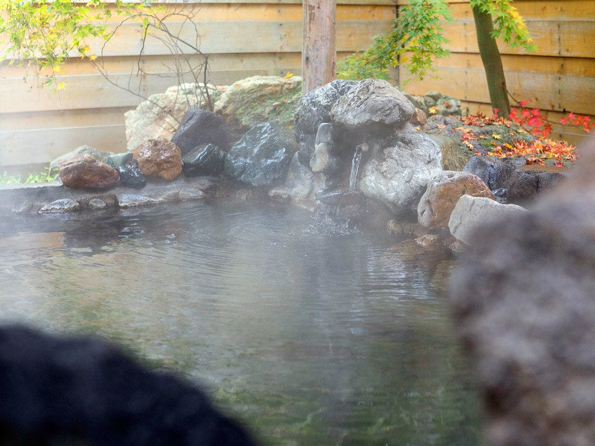 【น้ำพุร้อน・บ่อน้ำร้อนกลางแจ้ง】บ่อน้ำร้อนกลางแจ้ง