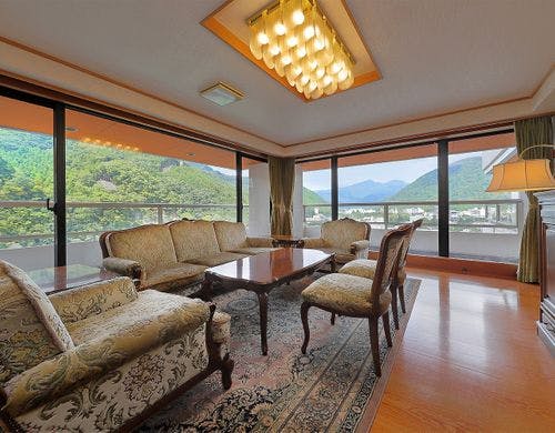 【和洋室】13階ロイヤルルーム【吊橋側】