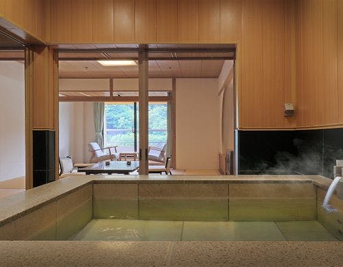 【和室】最上階・家族風呂付客室