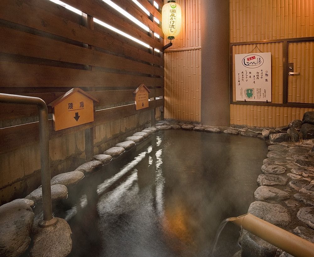 自家源泉かけ流しの天然温泉ビジネスホテル　湯村ホテル