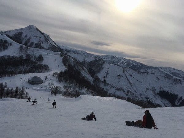舞子滑雪度假村
