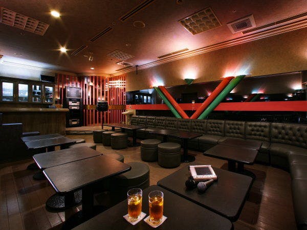 노래방 룸 허밍