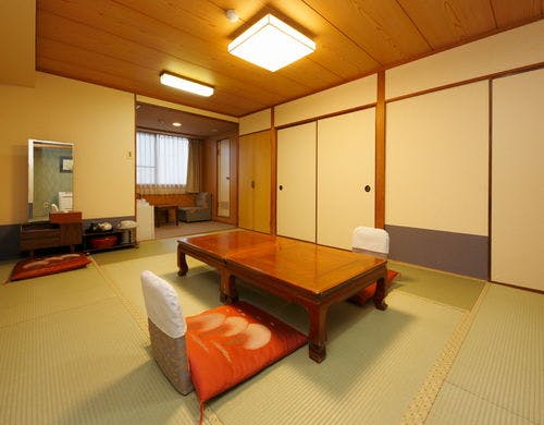本館和室１０畳の一例