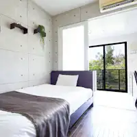 Kamar single menghadap gunung