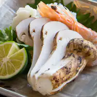 Menggunakan total 150 gram jamur Matsutake, cita rasa musim gugur.