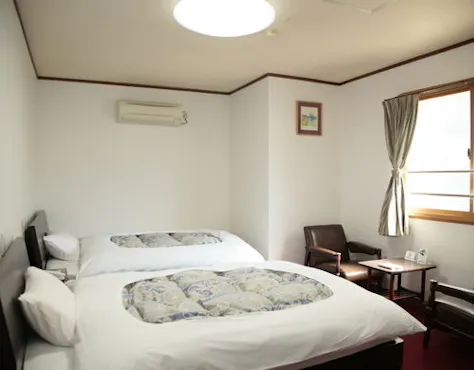 เรามีเตียงเดี่ยว 2 เตียงให้บริการ