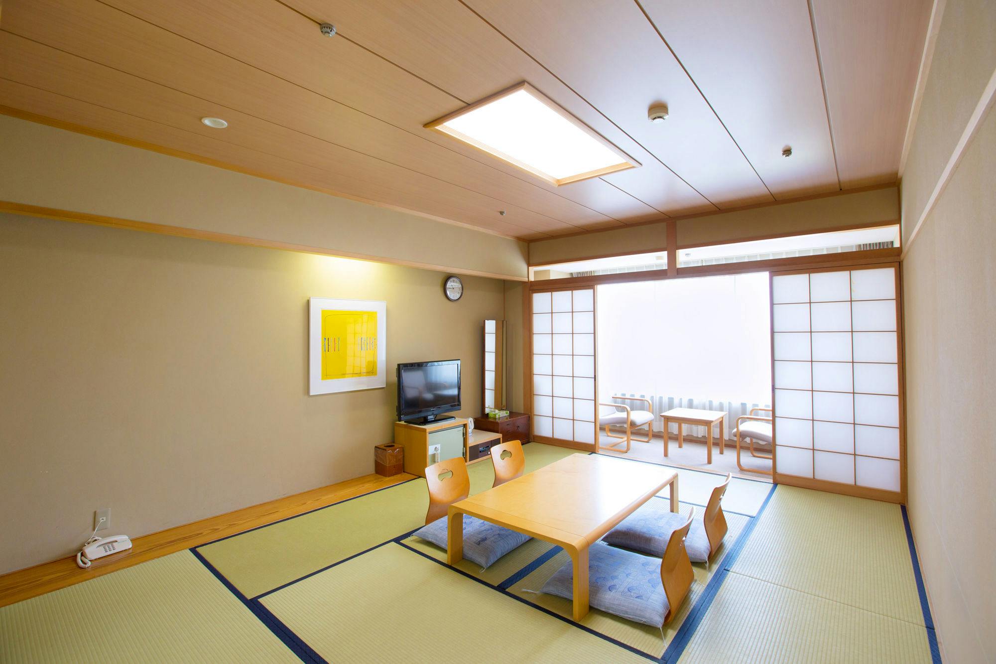 Kamar gaya Jepang 10 tatami