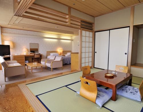 【和洋室ファミリールーム】