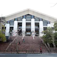 ・Kyoto University of the Arts: Approximately 10 minutes by bus