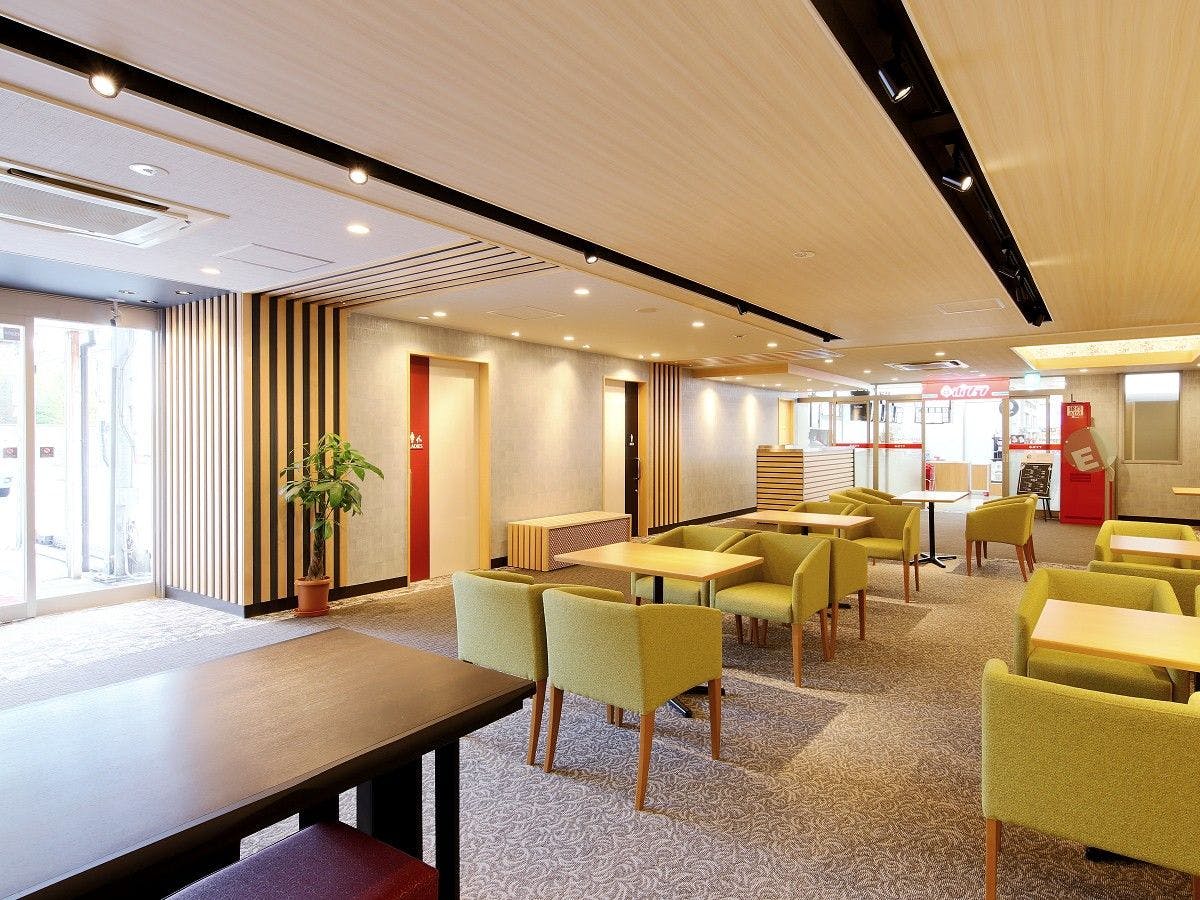 【อาคารหลัก】ล็อบบี้