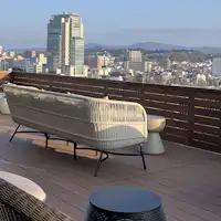 รูฟท็อปเทอเรส "SKYTOPTERRACE"