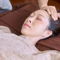 Thẩm mỹ viện