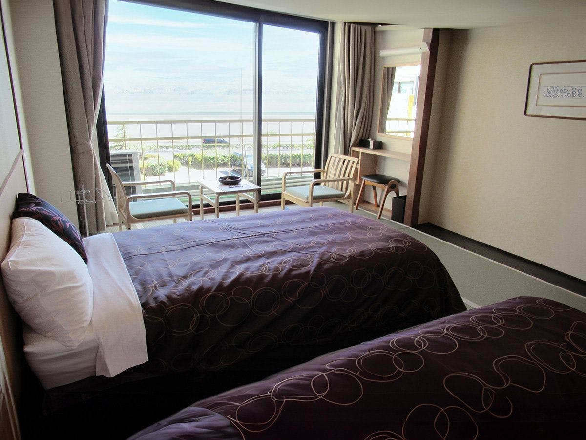 [Lake View Waragi Twin]