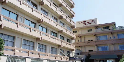 Evening Lake Shore Suitenkaku