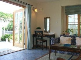 海辺のお宿　波の音