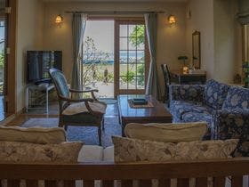 海辺のお宿　波の音