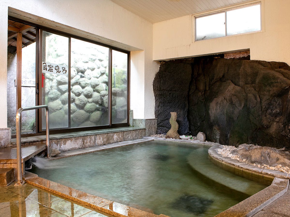 Yoritomo no Yu Honjin