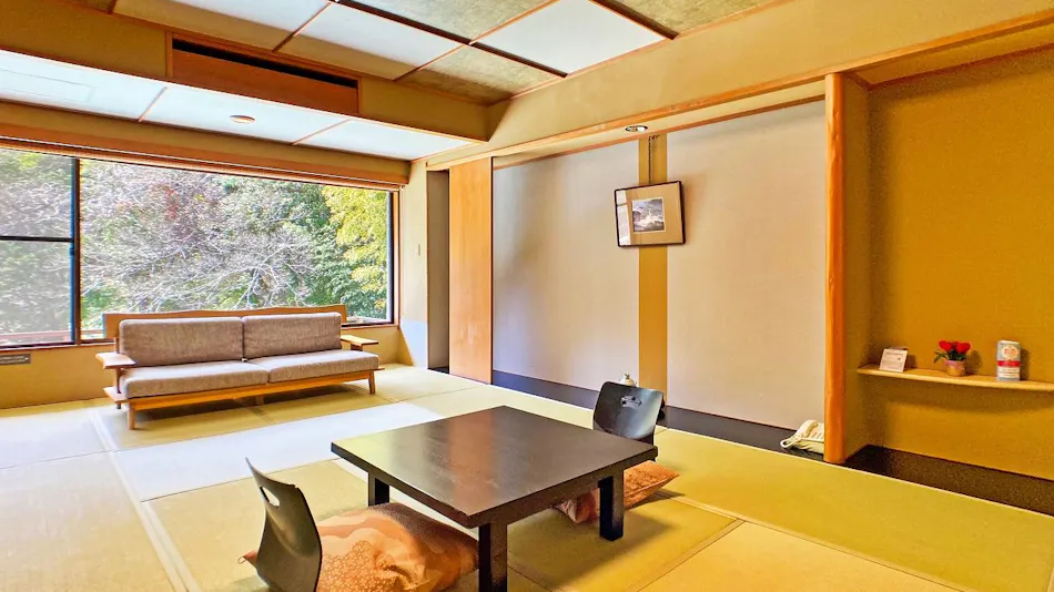 Yoritomo no Yu Honjin