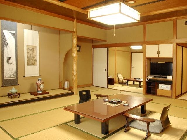 16榻榻米主房+7榻榻米次房+溫泉內浴