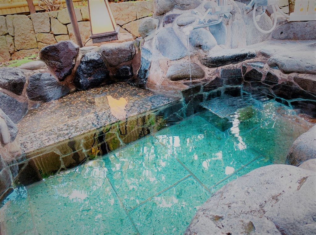 客房露天溫泉浴池