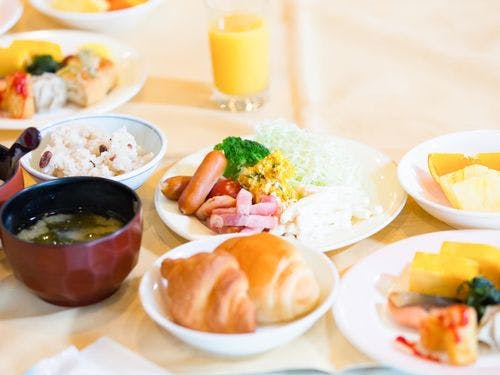 朝食バイキング（一例）