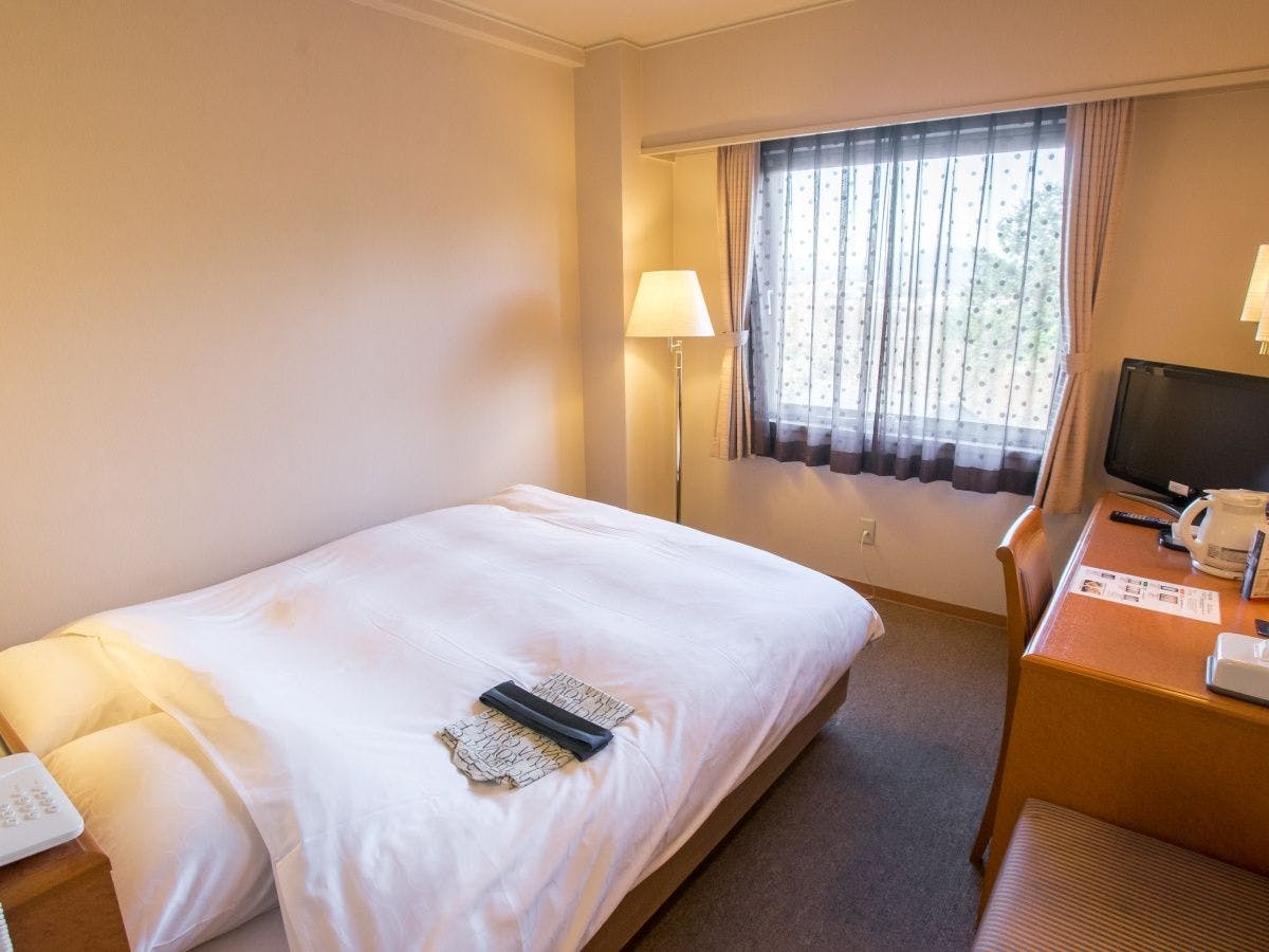 เตียงเดี่ยว [ใช้เตียงกึ่งคู่กว้าง 150 ซม.]