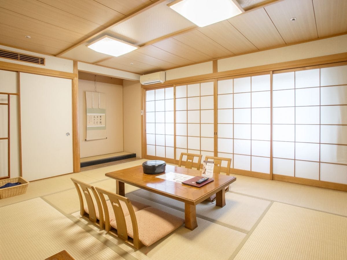 Hotel Royal Hill Fukuchiyama & Spa