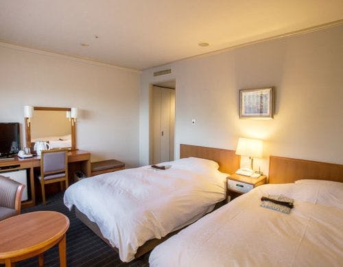 ツイン【幅120cmセミダブルベッド2台使用】