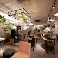 Lobi & Kafe Lantai 1