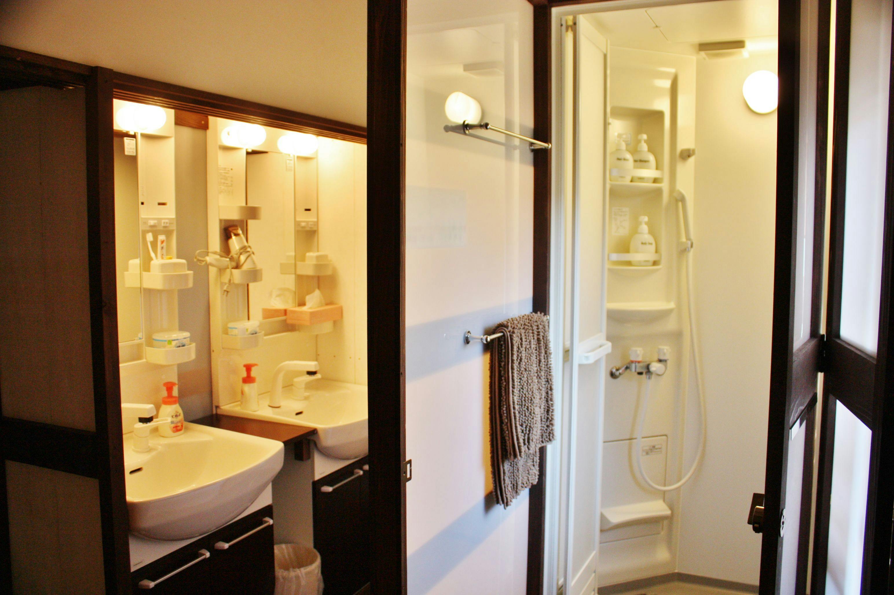 ห้องอาบน้ำและมุมล้างหน้า