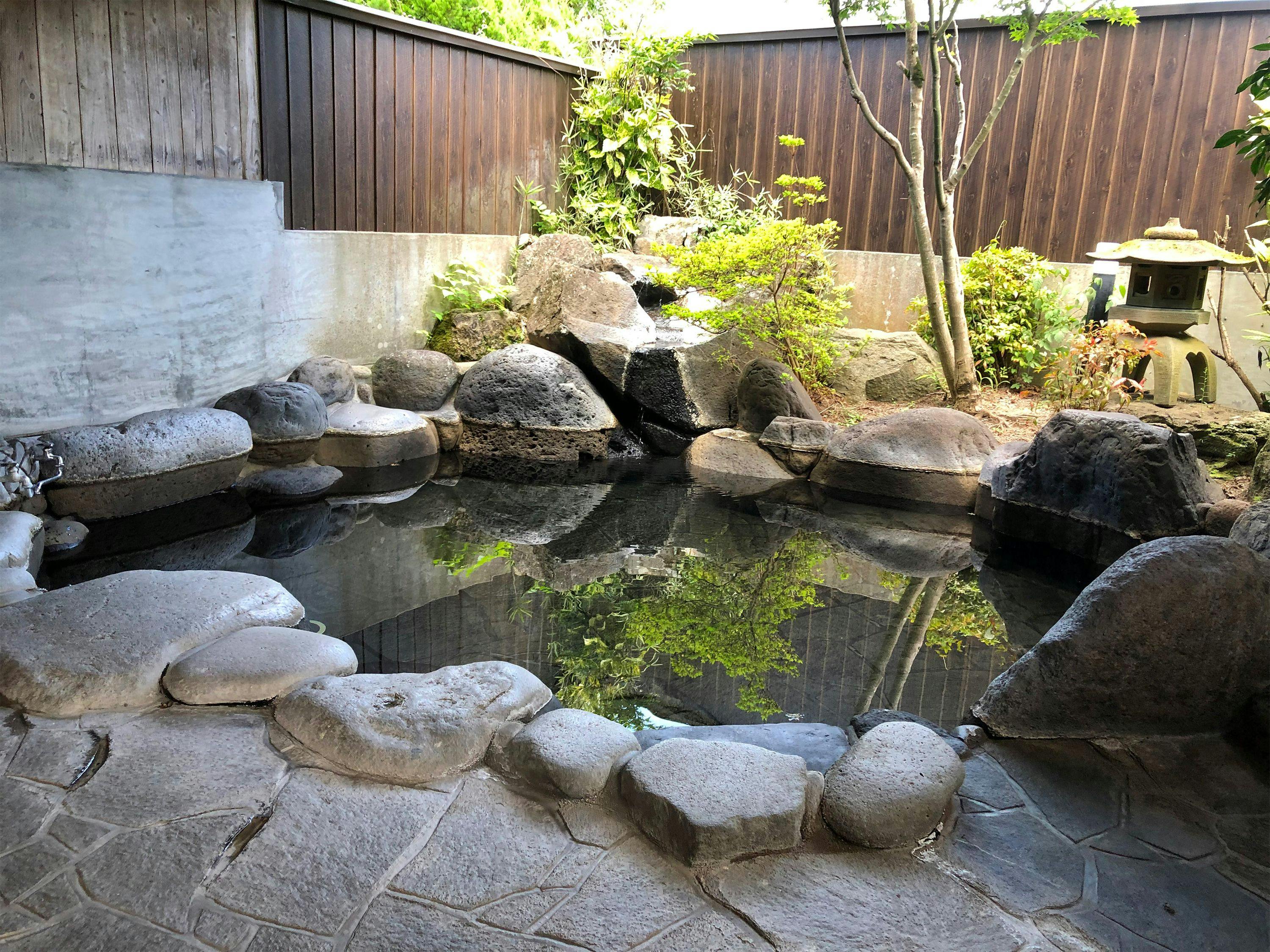 Yufuin Onsen Hasuwa Inn