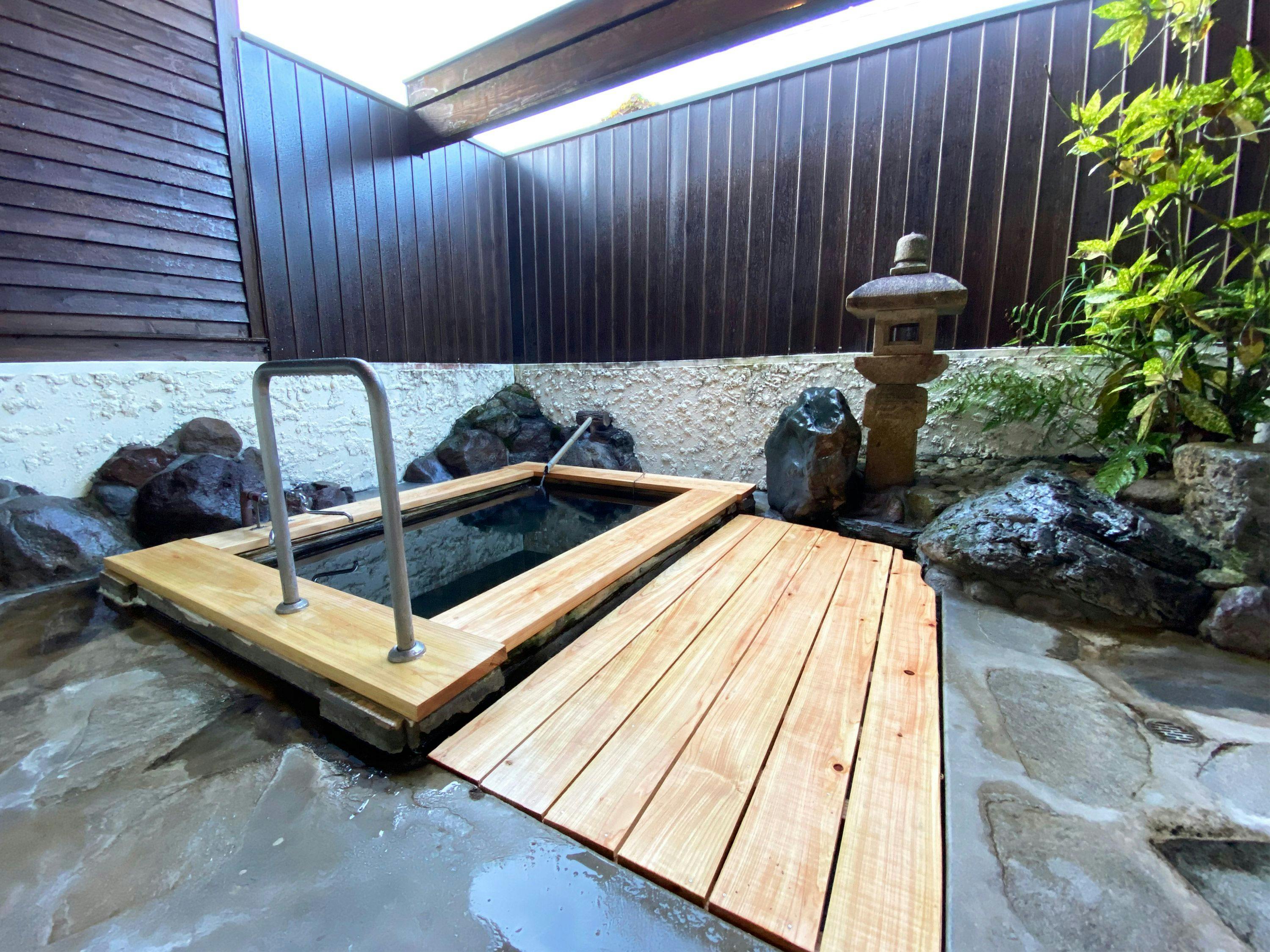 Yufuin Onsen Hasuwa Inn