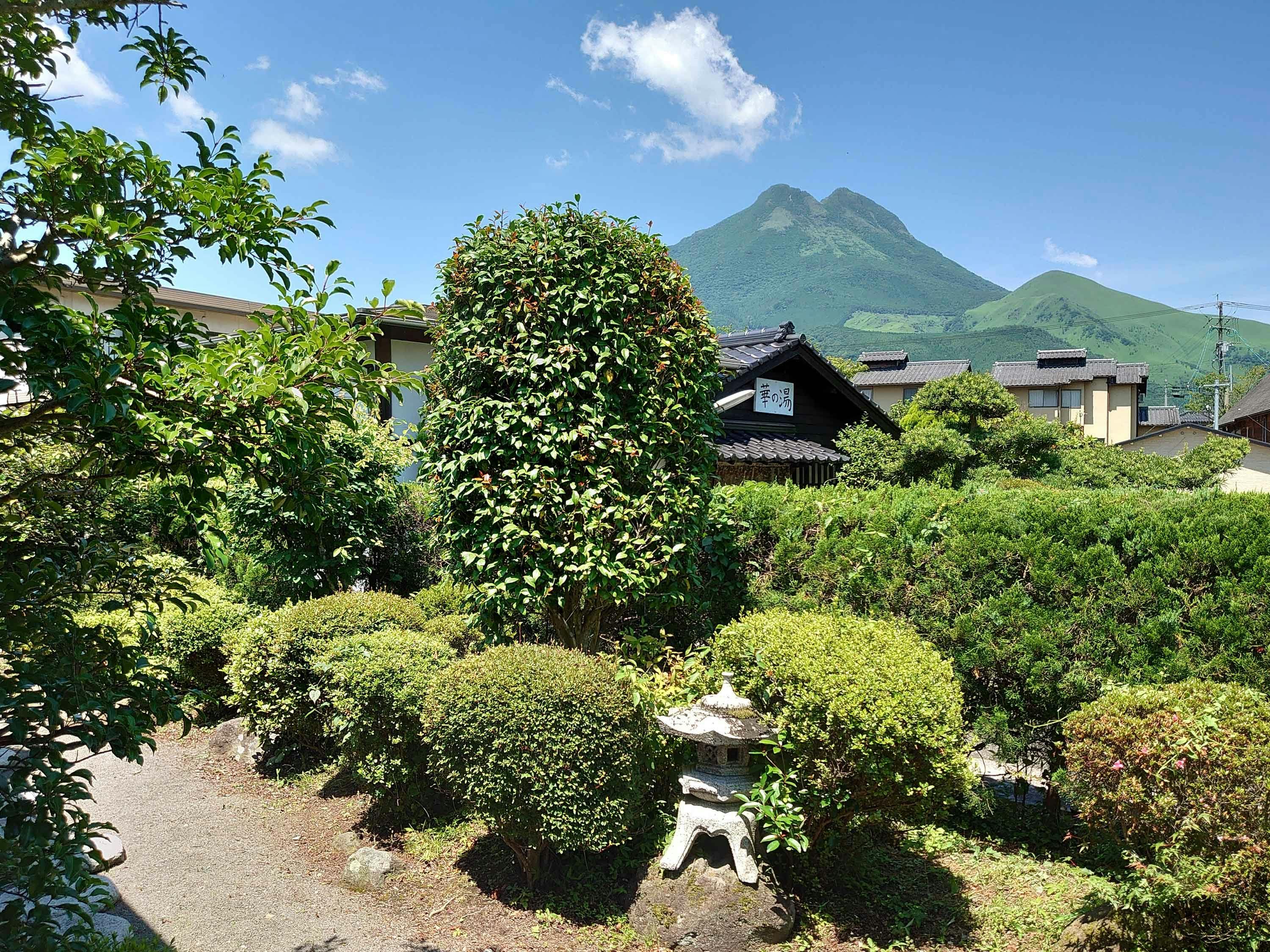 Yufuin Onsen Hasuwa Inn