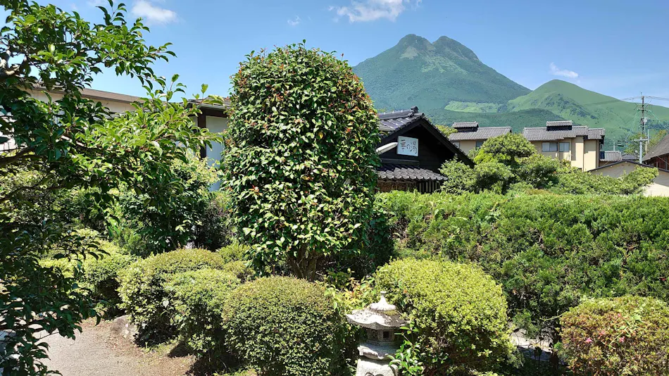 Yufuin Onsen Hasuwa Inn