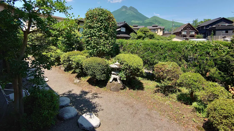 Yufuin Onsen Hasuwa Inn