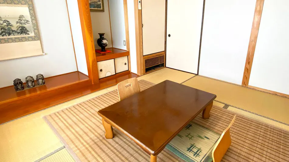 Yufuin Onsen Hasuwa Inn