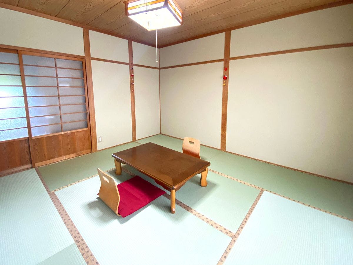 Yufuin Onsen Hasuwa Inn