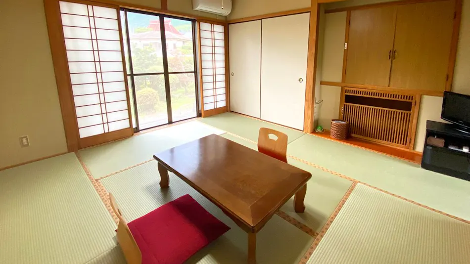 Yufuin Onsen Hasuwa Inn