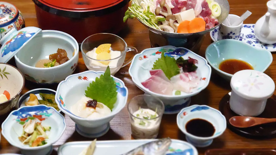 Yufuin Onsen Hasuwa Inn