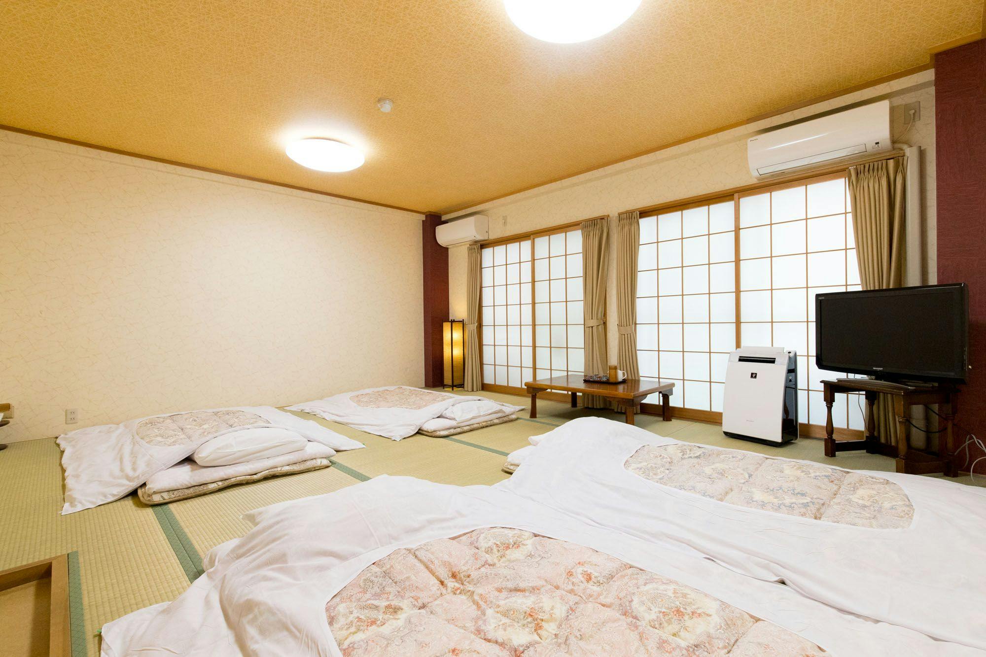 ขนาด 15 เสื่อญี่ปุ่น (ประมาณ 24 ตร.ม.)