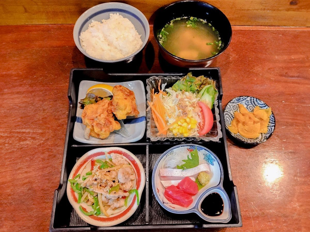 Business Hotel Sun Clock