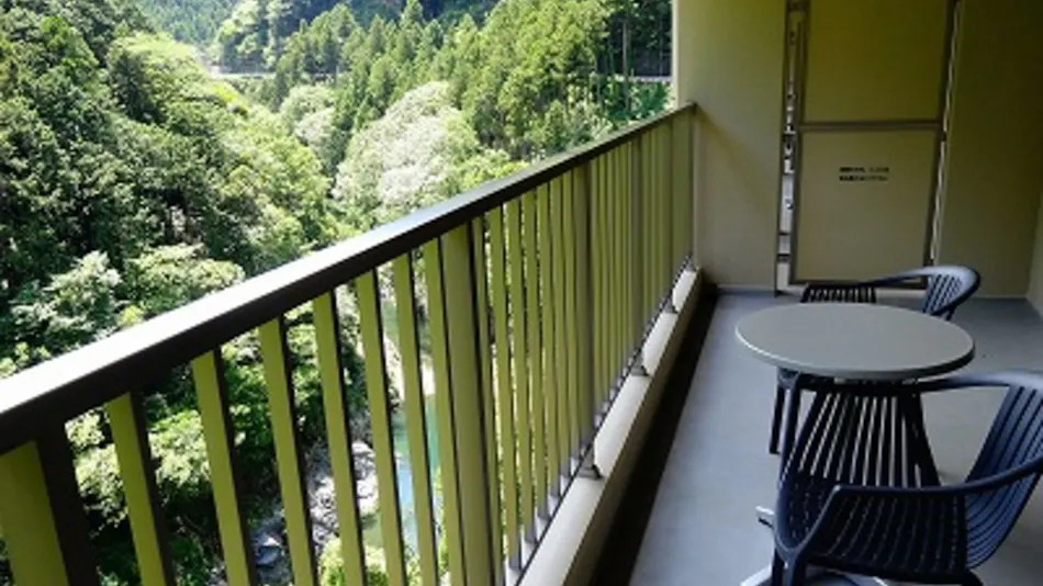 Okutama no Kaze Hatonosu-so